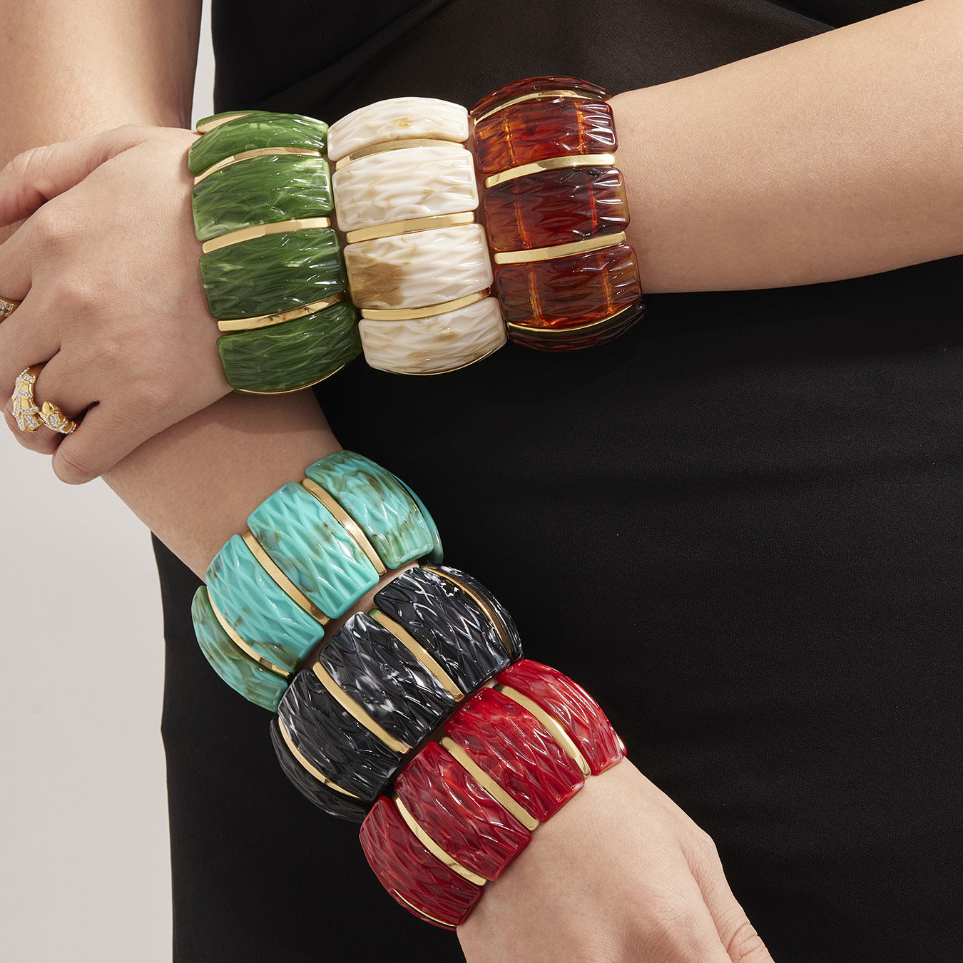 Irregular Texture Wide Resin Stretch Bracelet For Women