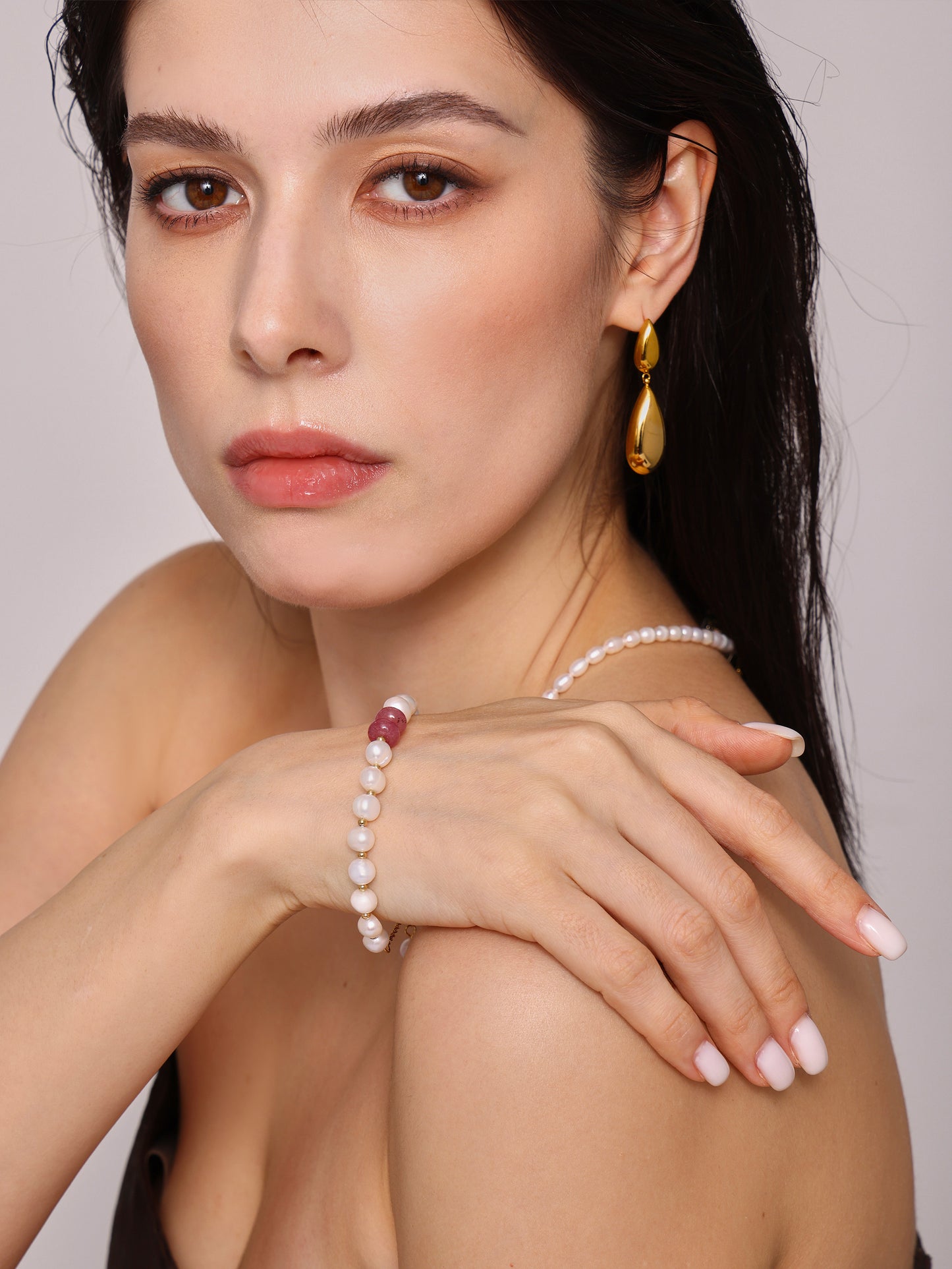 Elegant Freshwater Pearl Bracelet with OT Clasp & Tassel | Natural Stone Accent