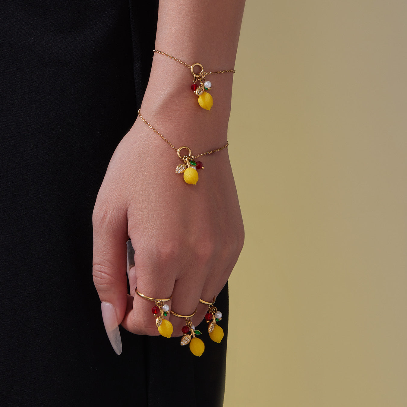 Amalfi Bloom Pearl Bracelet | Stainless Steel Resin Zircon Jewelry