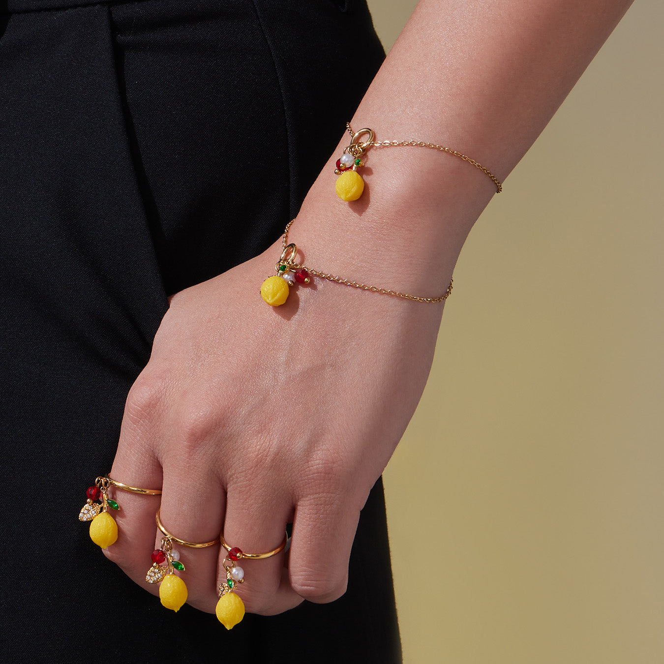 Amalfi Bloom Pearl Bracelet | Stainless Steel Resin Zircon Jewelry