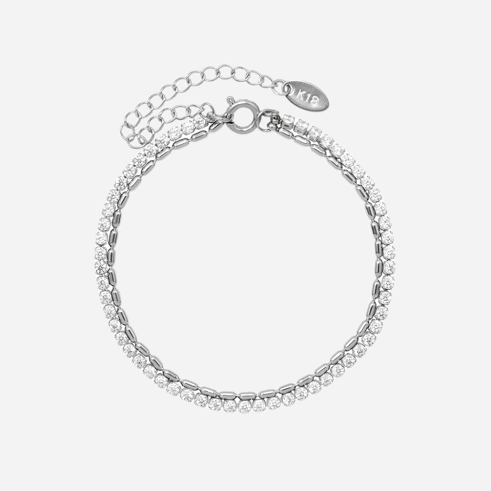 Double-layer silver bracelet with geometric chain link design and secure clasp – elegant stainless steel jewelry