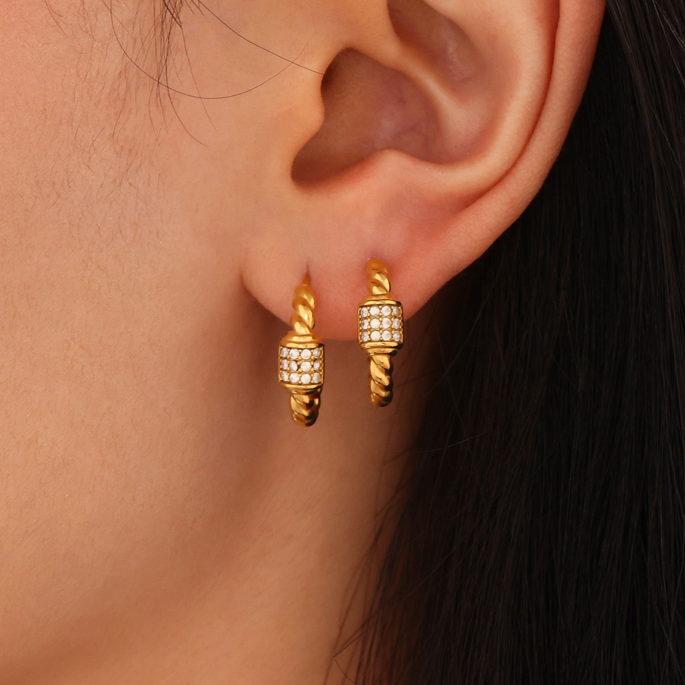 C-shaped Fried Dough Twists Zircon Earrings