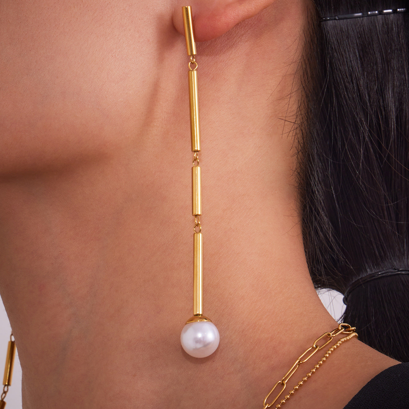 High-quality High-gloss Shell Bead Round Tube Splicing Long Earrings