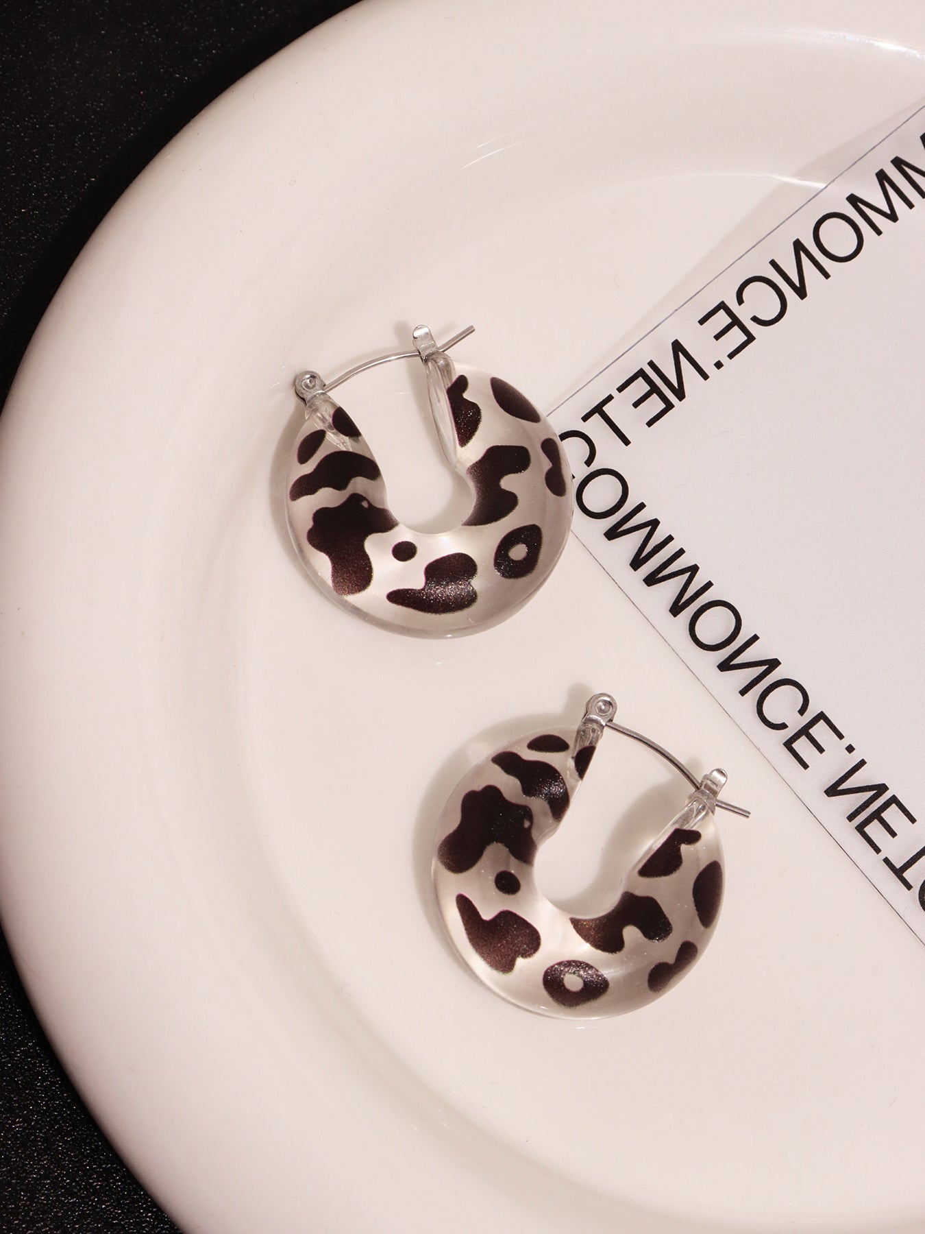 U-shaped leopard print resin earrings