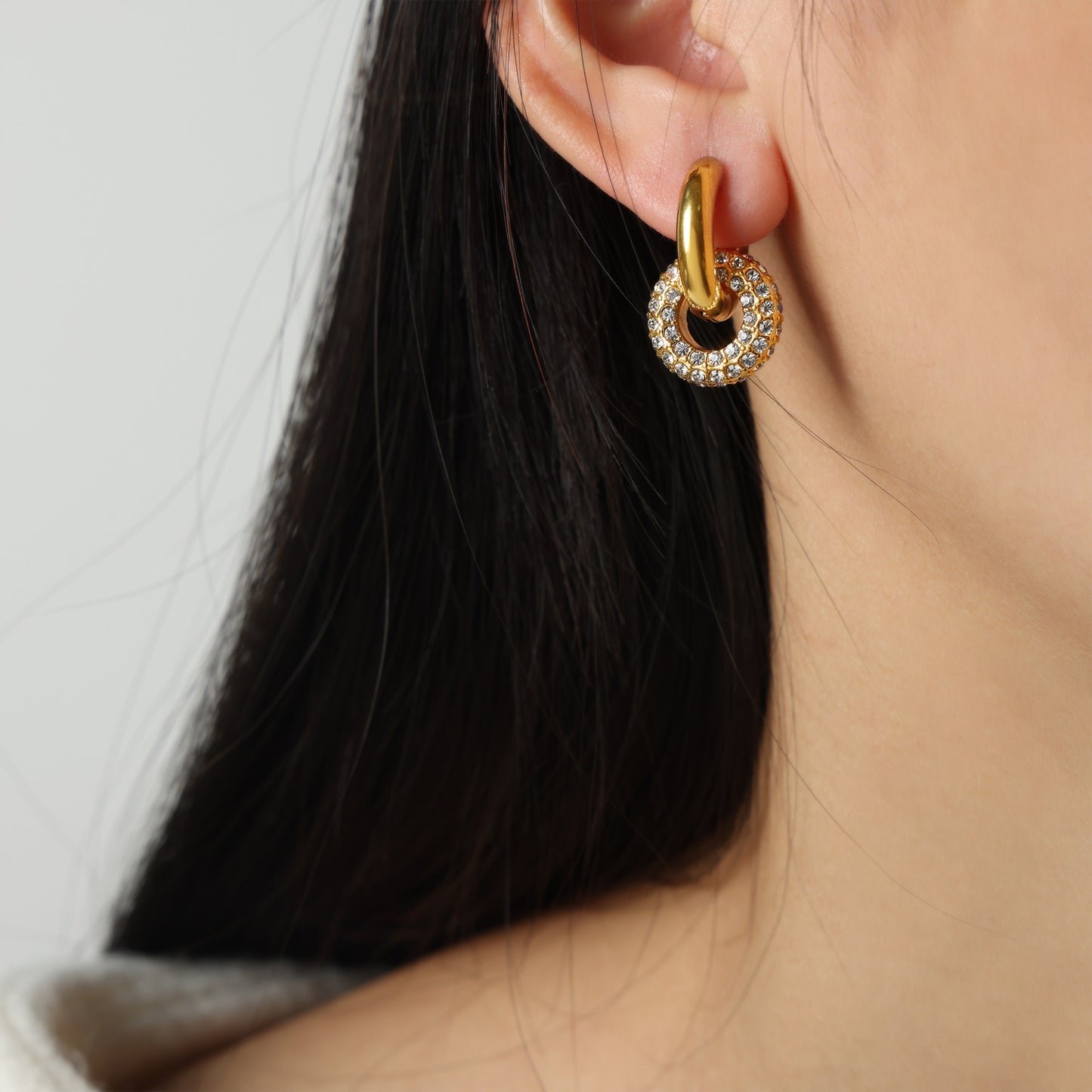 Diamond studded round earrings