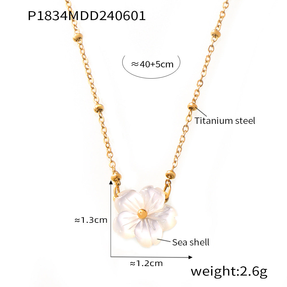 White Sea Shell Flower Pendant Charm Necklaces