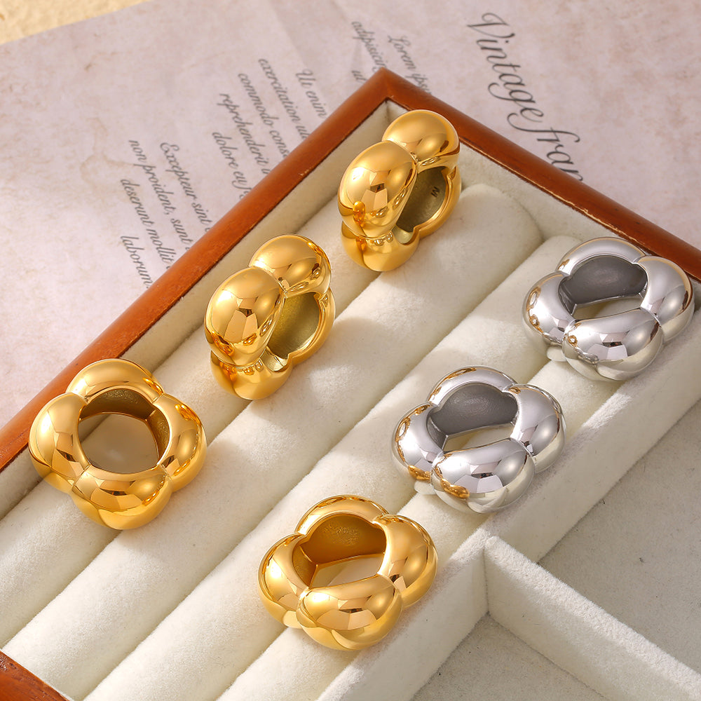 Hollow Flower Smooth Chunky Adjustable Rings