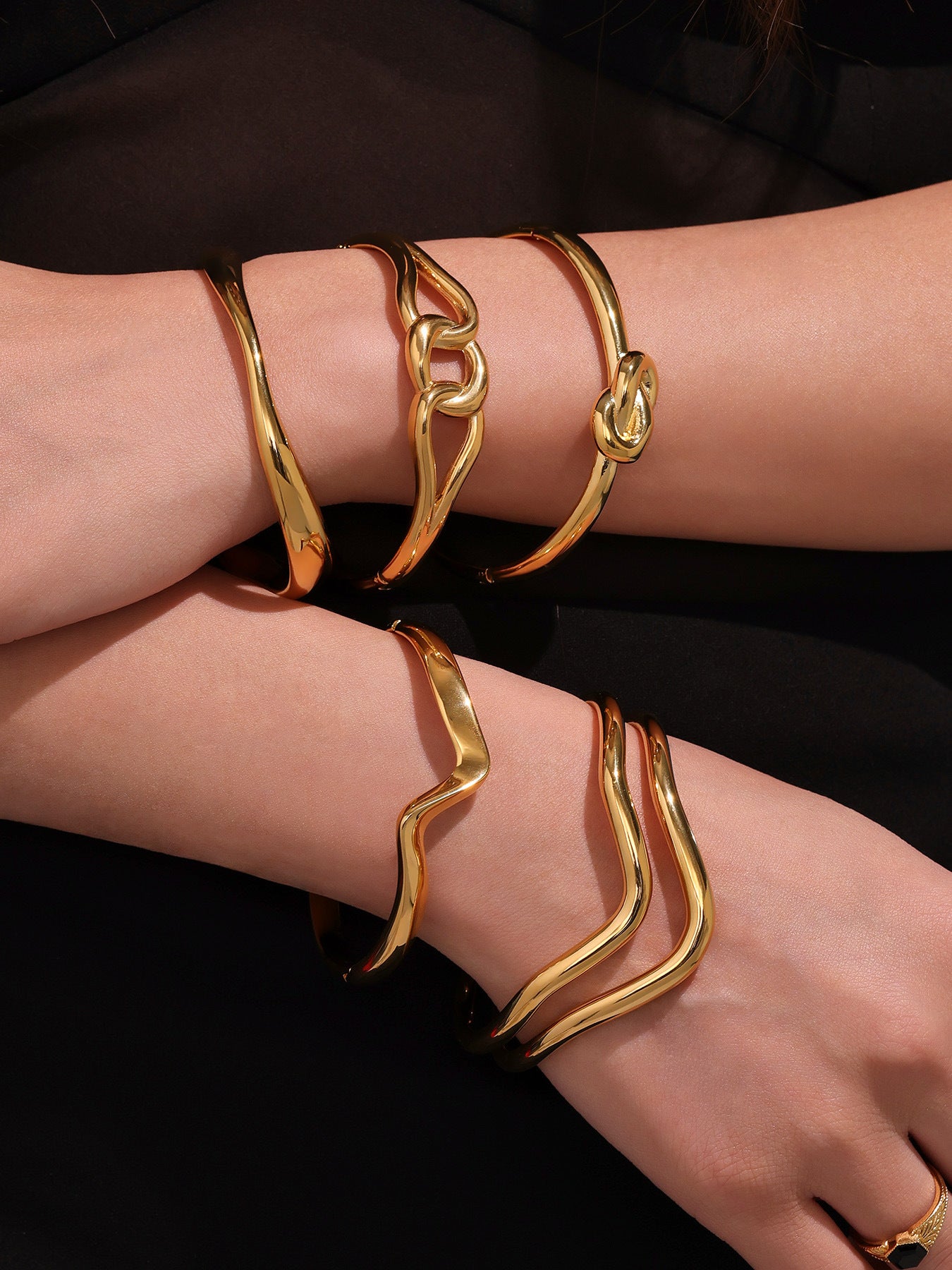New Wave Line Plain Open Bangle Stainless Steel