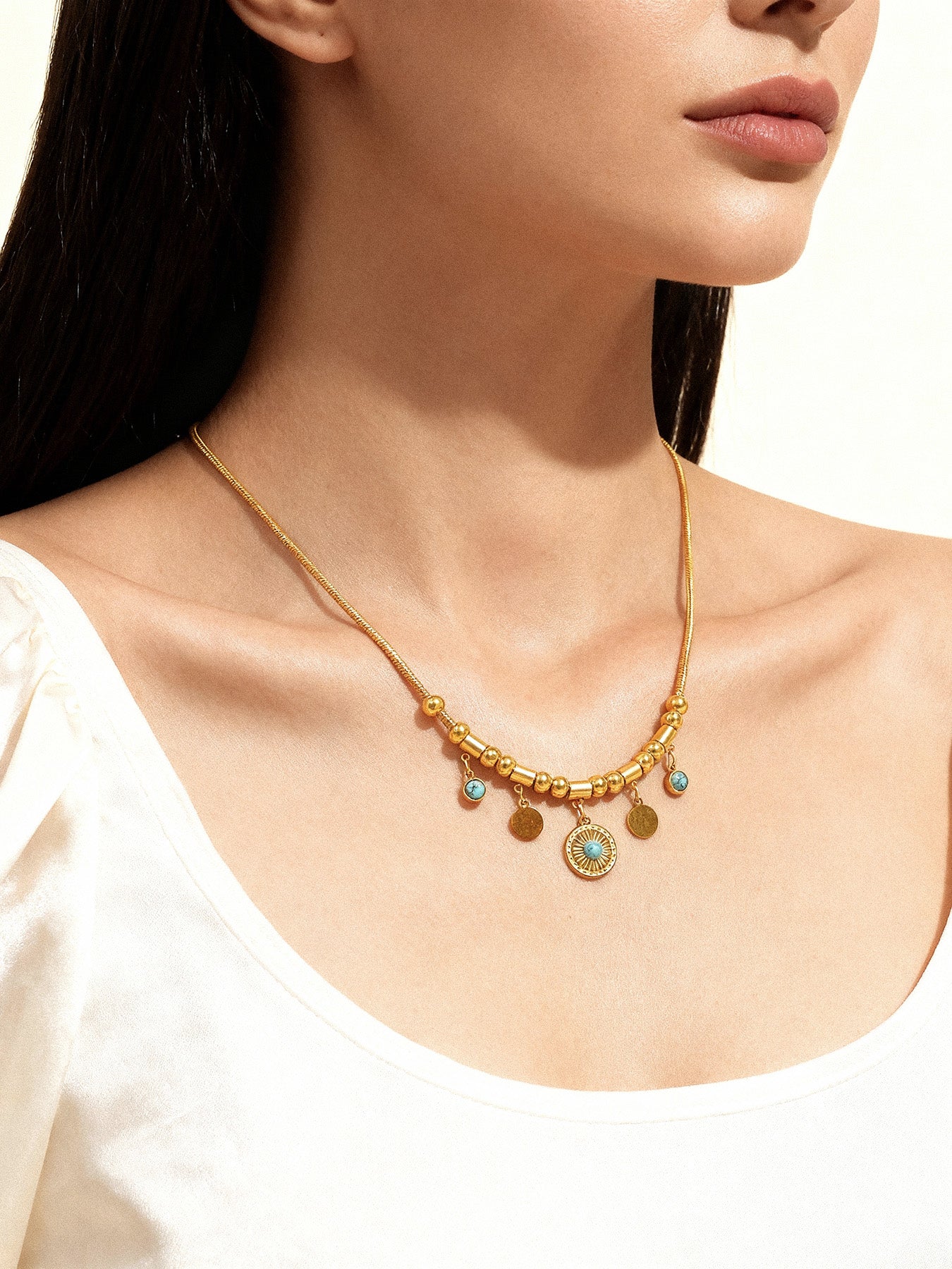 Collar colgante redondo de turquesa azul