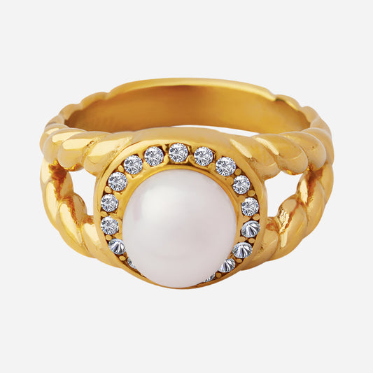 Gold-plated pearl ring with zircon and diamond accents on white background – elegant women’s jewelry