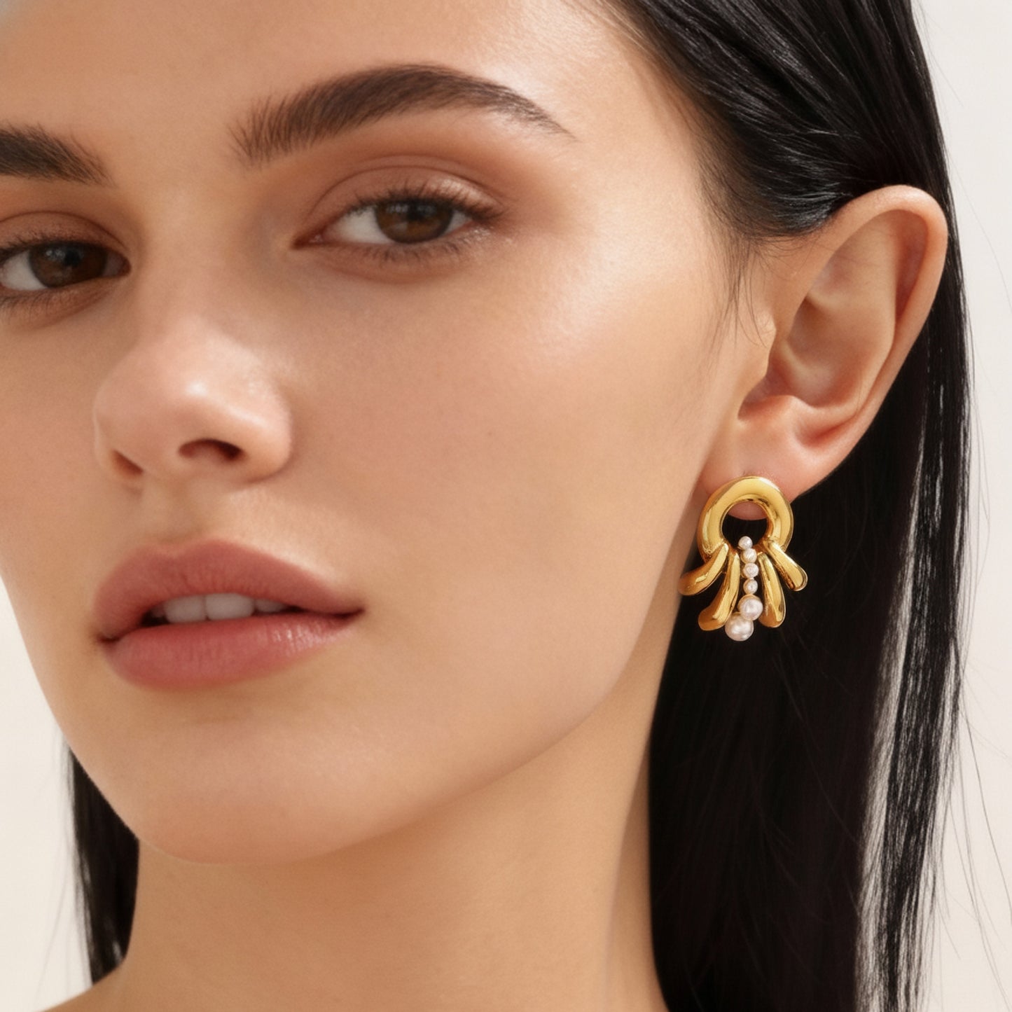 Pendientes multicapa de perlas francesas