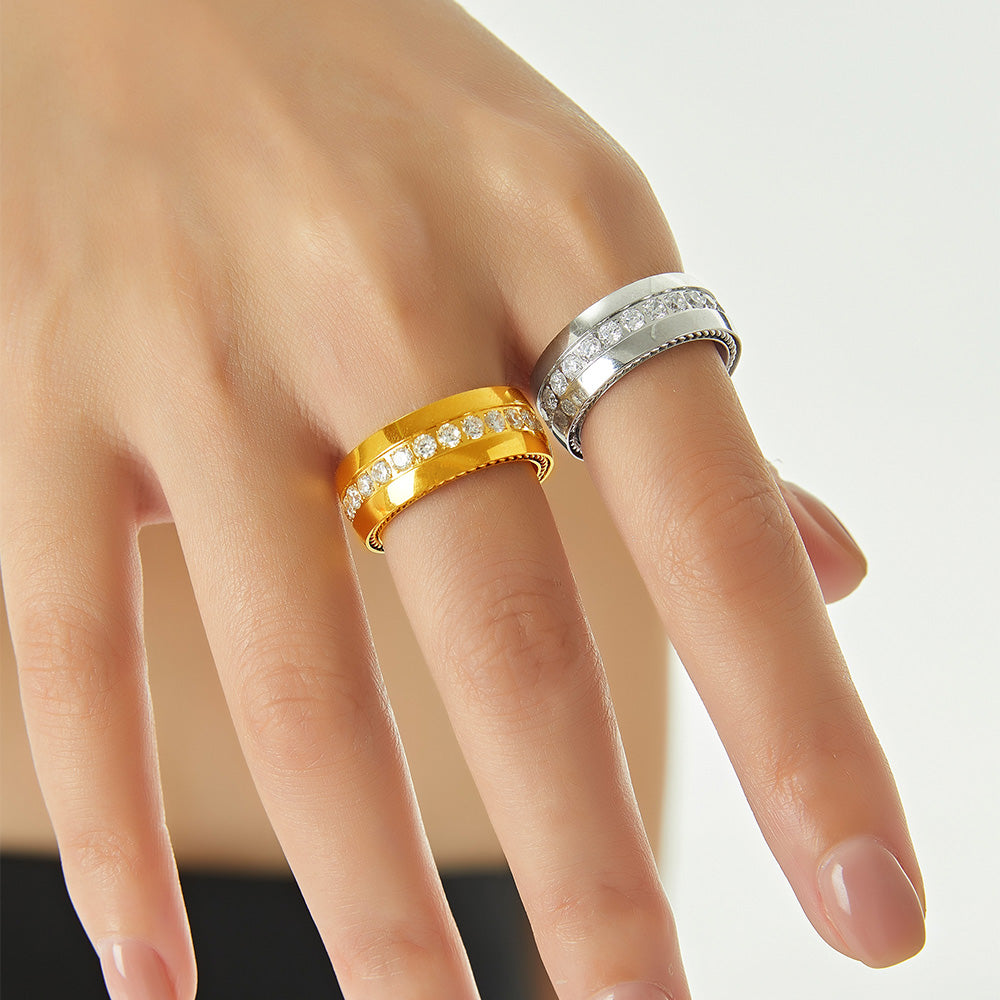 Minimalist adjustable gold and silver rings worn on hand – hypoallergenic stainless steel jewelry for women