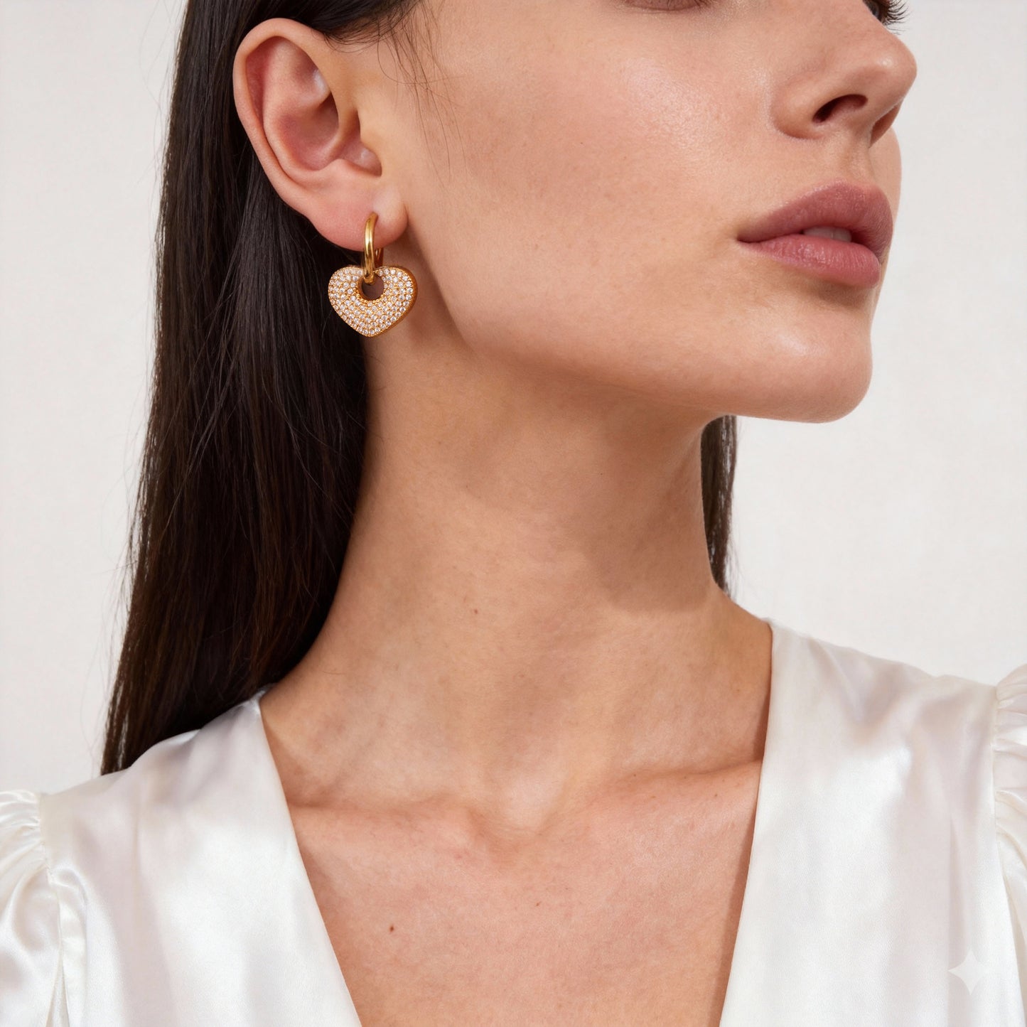 Pendientes de corazón de circonita de alta gama en acero inoxidable