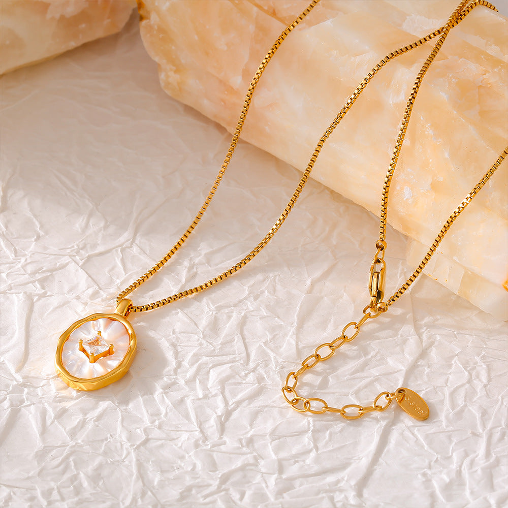 Retro Oval Zircon Necklace