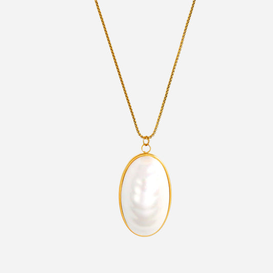 Oval Shell Pendant Necklace