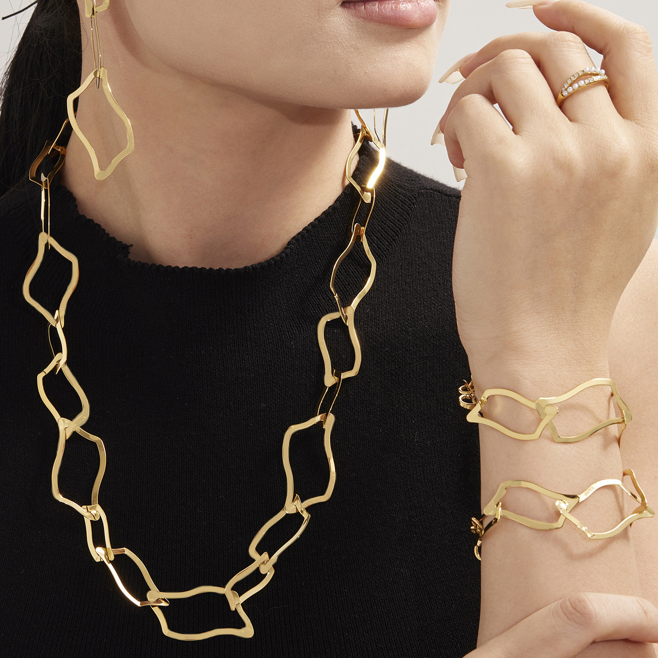 Irregular Quadrilateral Size Combination Necklace Gold Color