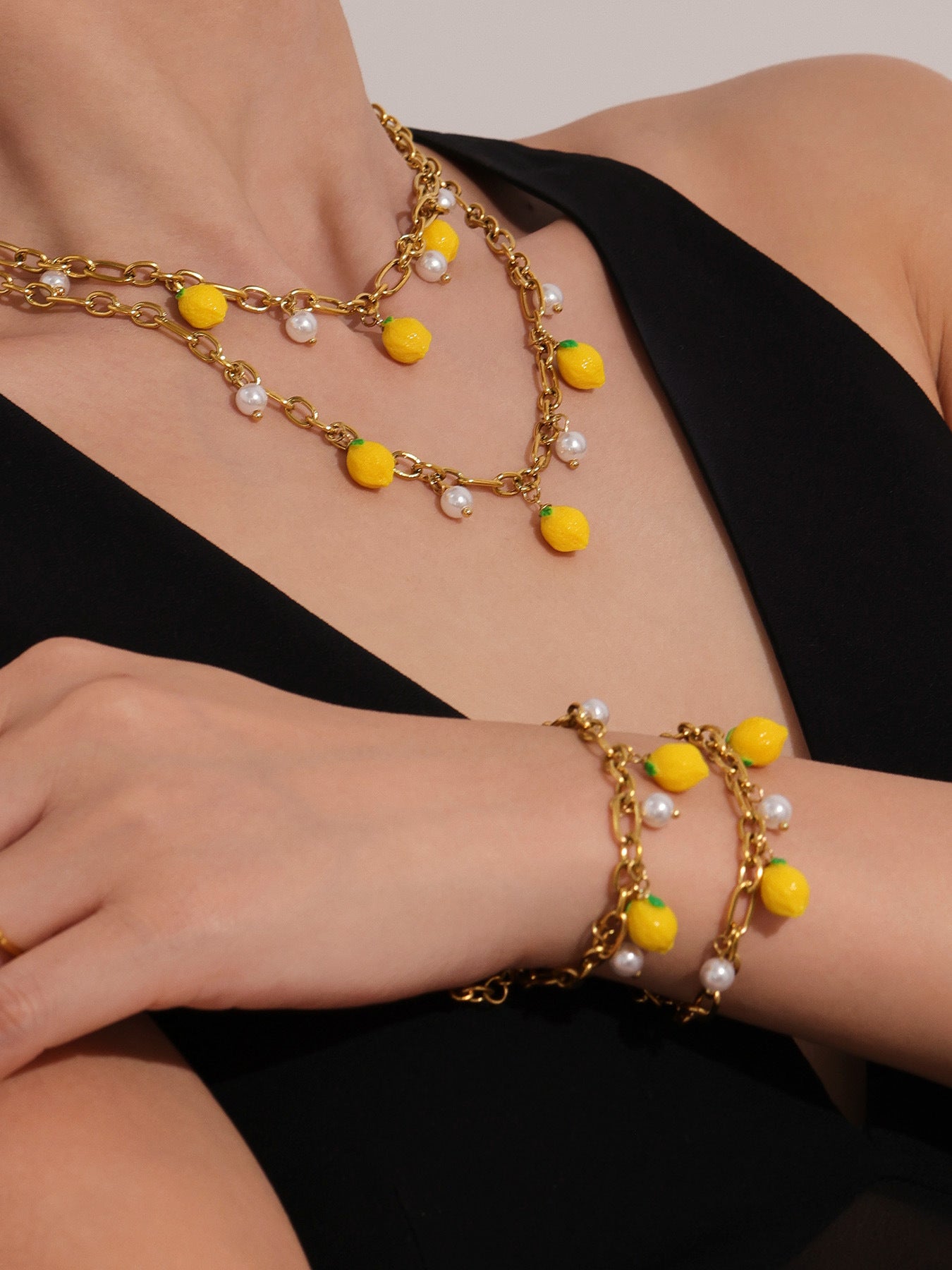 Collar de cuentas de concha de limón de resina