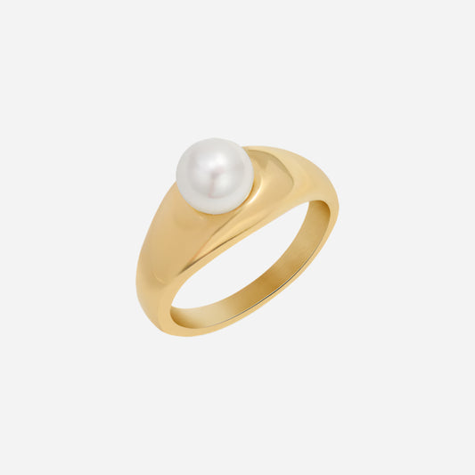 Adjustable gold-plated ring with imitation pearl on white background – minimalist women's jewelry