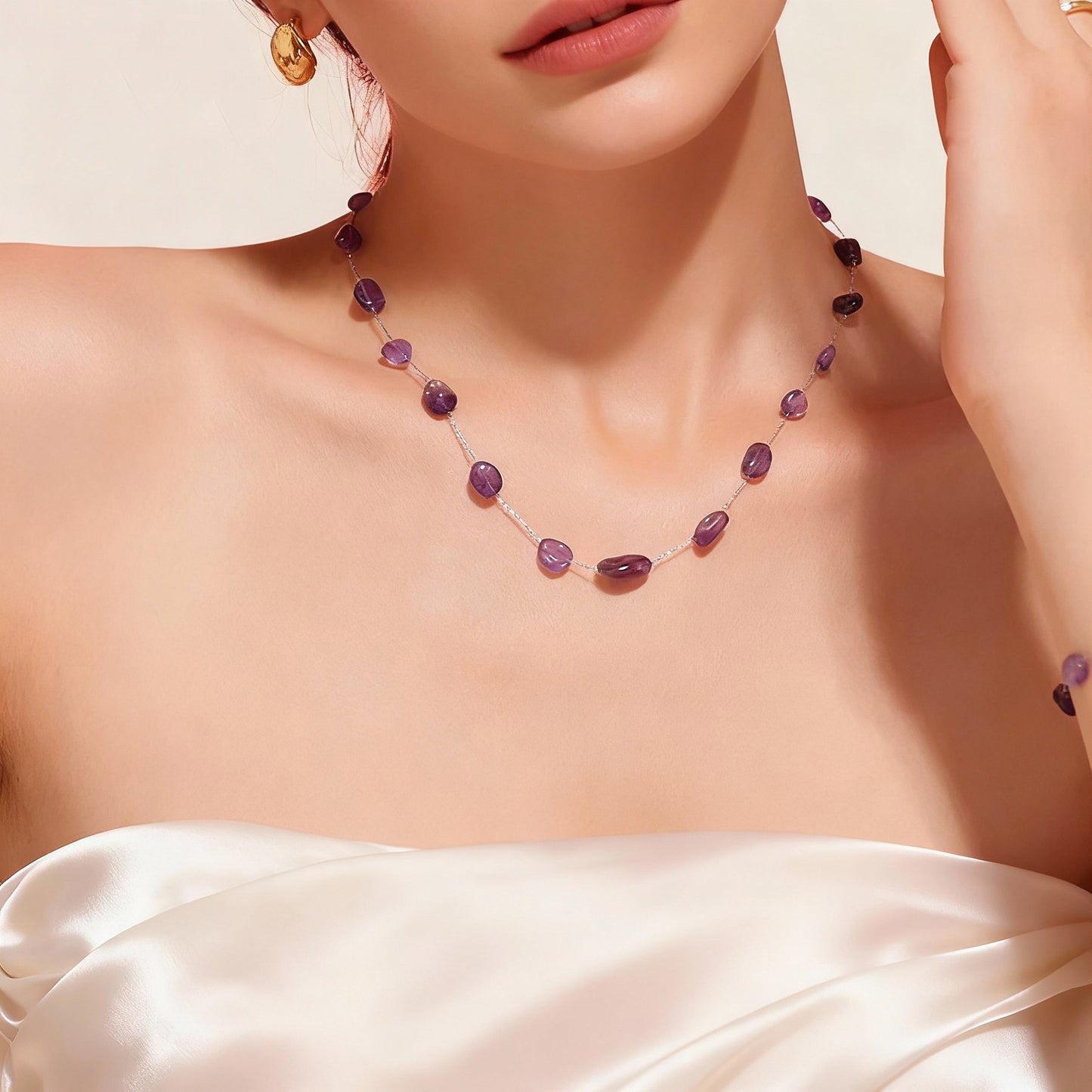 Collar de acero inoxidable con piedra natural morada