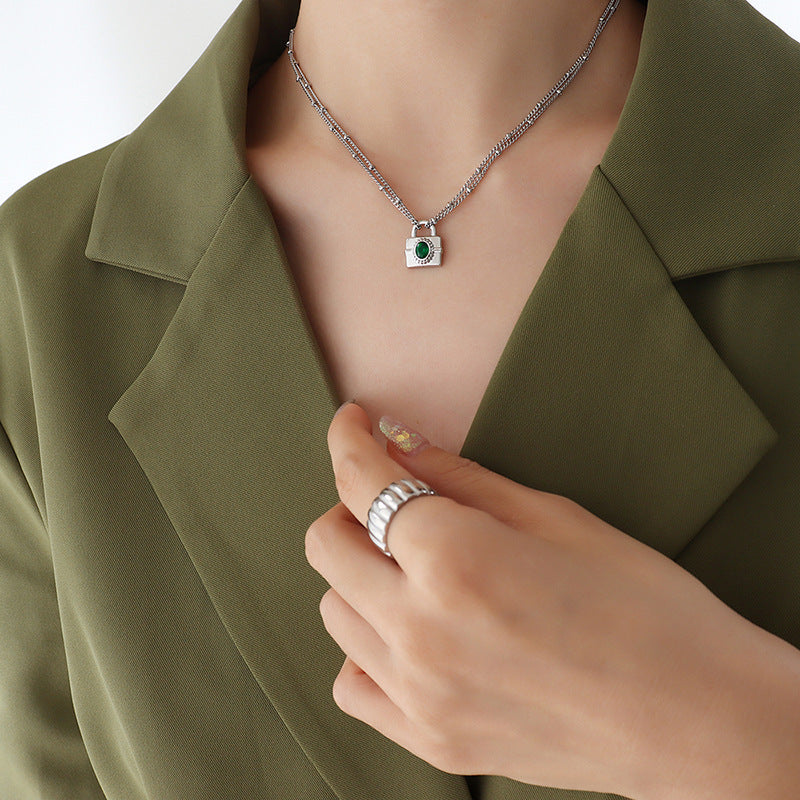 Collar con cierre de circonita y nicho MINIMAL LOCK