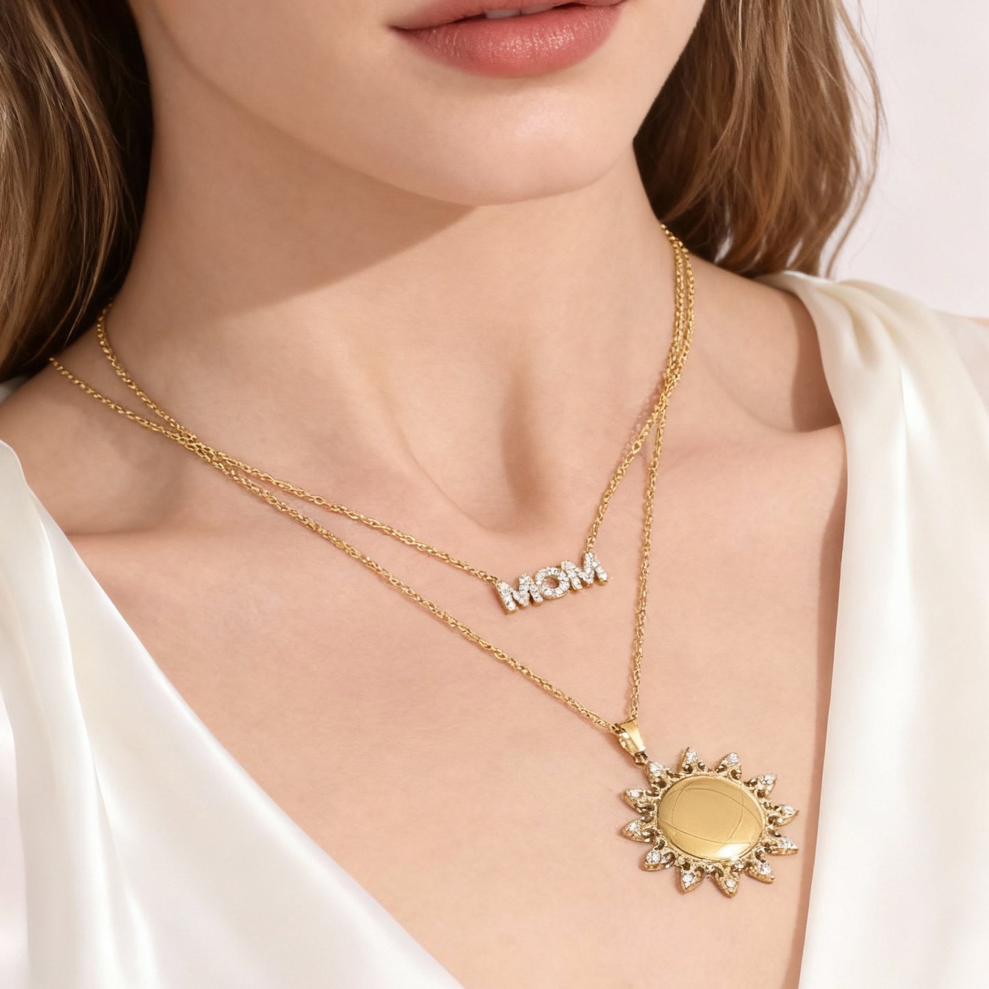 Collares con dijes de girasol