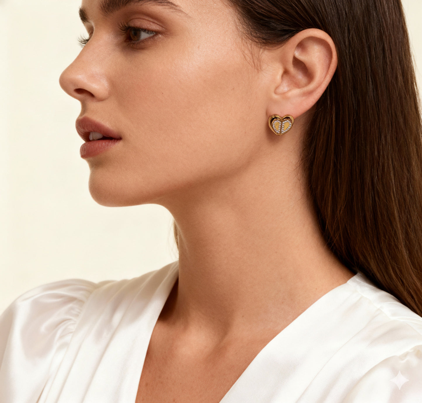 Pendientes de corazón de doble capa con circonita 5A superbrillantes y diseño tridimensional (Oído que escucha)