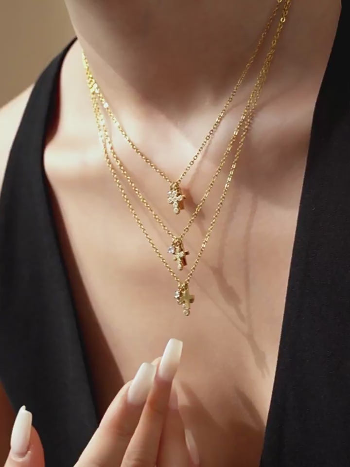 P1455-gold-cross-necklace-wear-demo