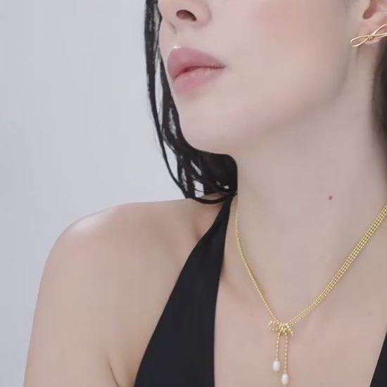 Model Wearing Tassel Freshwater Pearl Necklace – 360° View