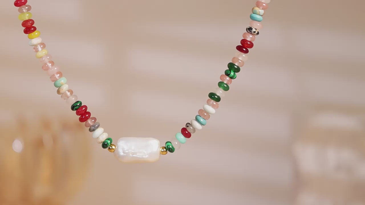 Product Video Thumbnail of Boho Baroque Pearl Necklace – Close-Up and Movement
